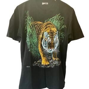 Vintage 90s Tiger Prowling in Grass Shirt Adult Medium